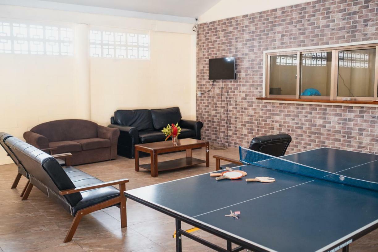 אפיה Karls Getaway Hotel And Tours מראה חיצוני תמונה